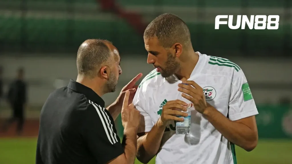 HLV Djamel Belmadi điều phối Algeria với lối chơi kỹ thuật và kiểm soát bóng xuất sắc